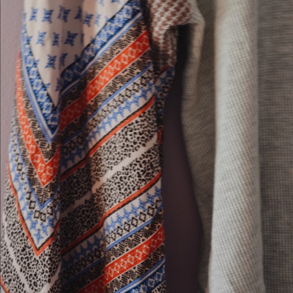 Patterned Smock - Picture 2 of 3